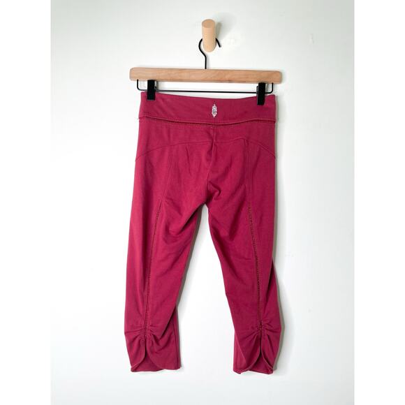 Free People Movement Scorpio Capri Leggings Burgundy Size XS - Picture 4 of 13